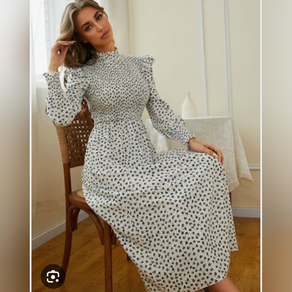 Shein Floral Ditsy Ruffled Maxi Dress Never worn